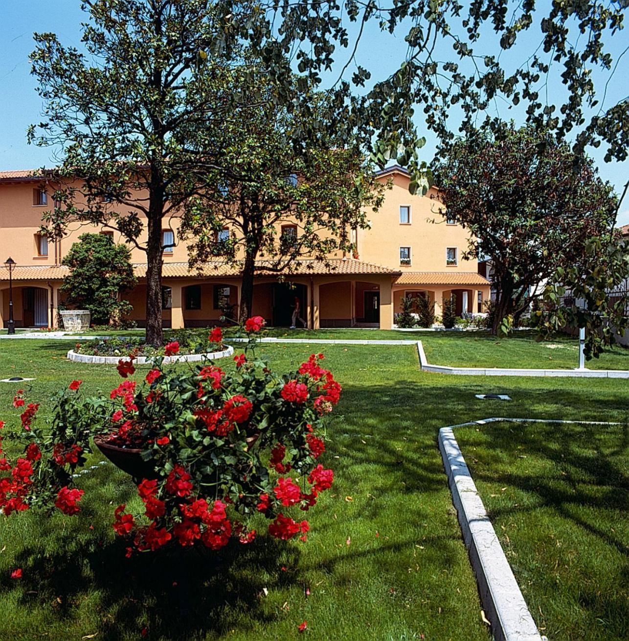 Hotel Dall'Ongaro Ghirano Екстер'єр фото