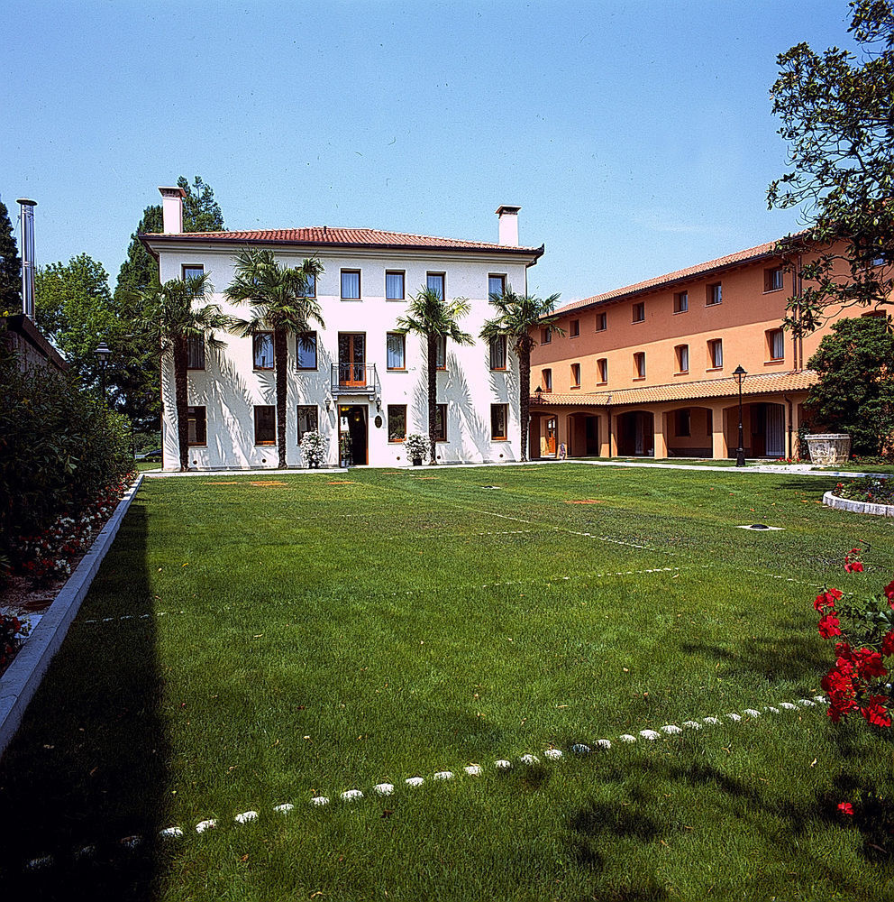 Hotel Dall'Ongaro Ghirano Екстер'єр фото