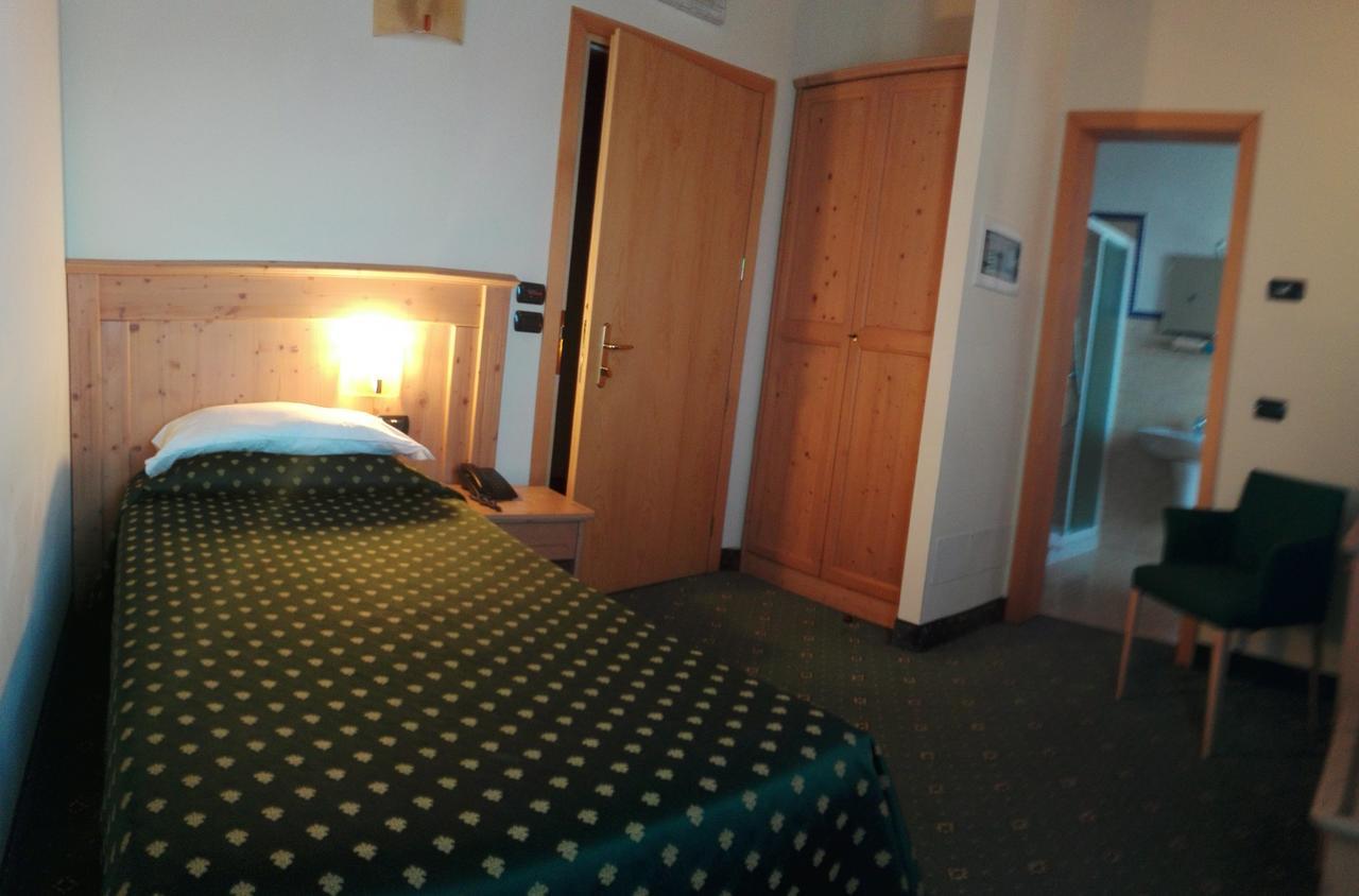 Hotel Dall'Ongaro Ghirano Екстер'єр фото