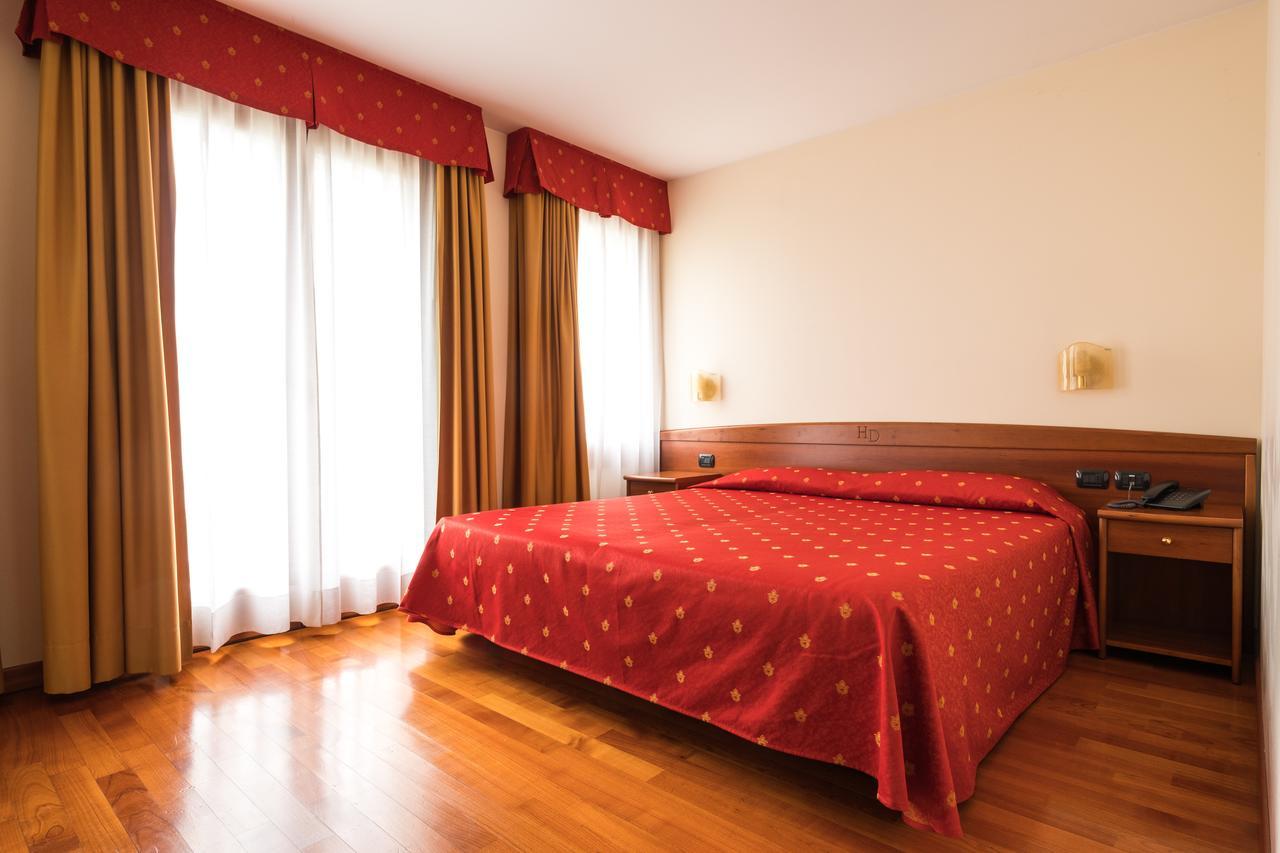 Hotel Dall'Ongaro Ghirano Екстер'єр фото
