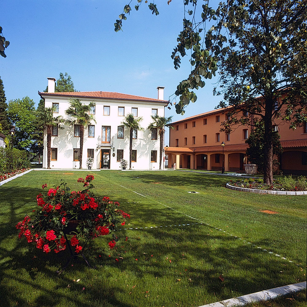 Hotel Dall'Ongaro Ghirano Екстер'єр фото