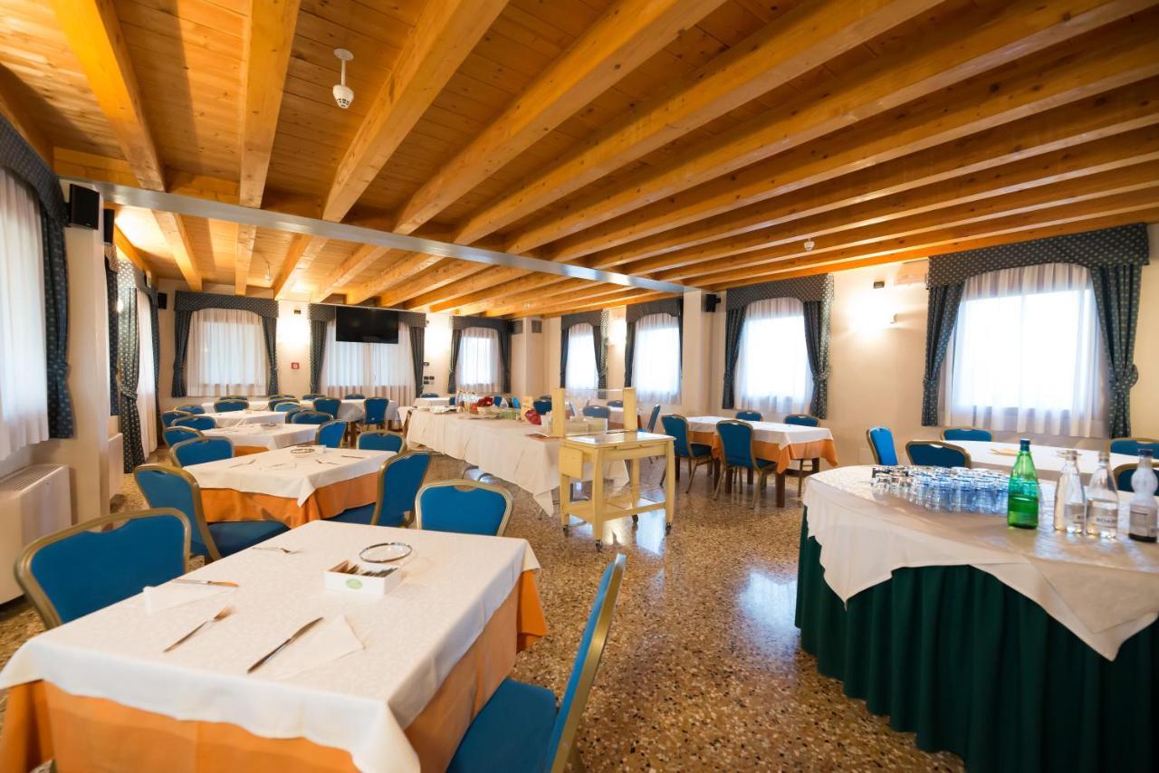 Hotel Dall'Ongaro Ghirano Екстер'єр фото